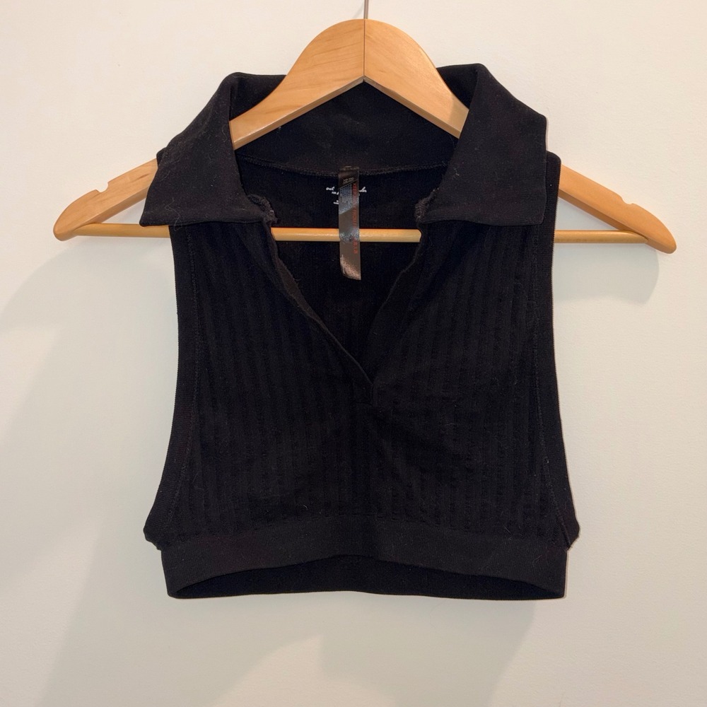 Out From Under Urban Outfitters Black Ribbed Sleeveless Polo Crop Top M/L